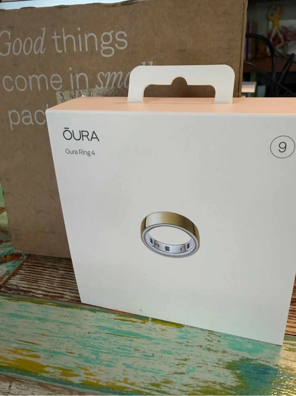 Oura Ring 4 Smart Wellness Ring - Gold (Size 9)